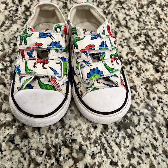 Converse Other - Toddler Dinosaur Converse Size 6